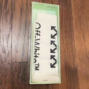Off White Socks Box